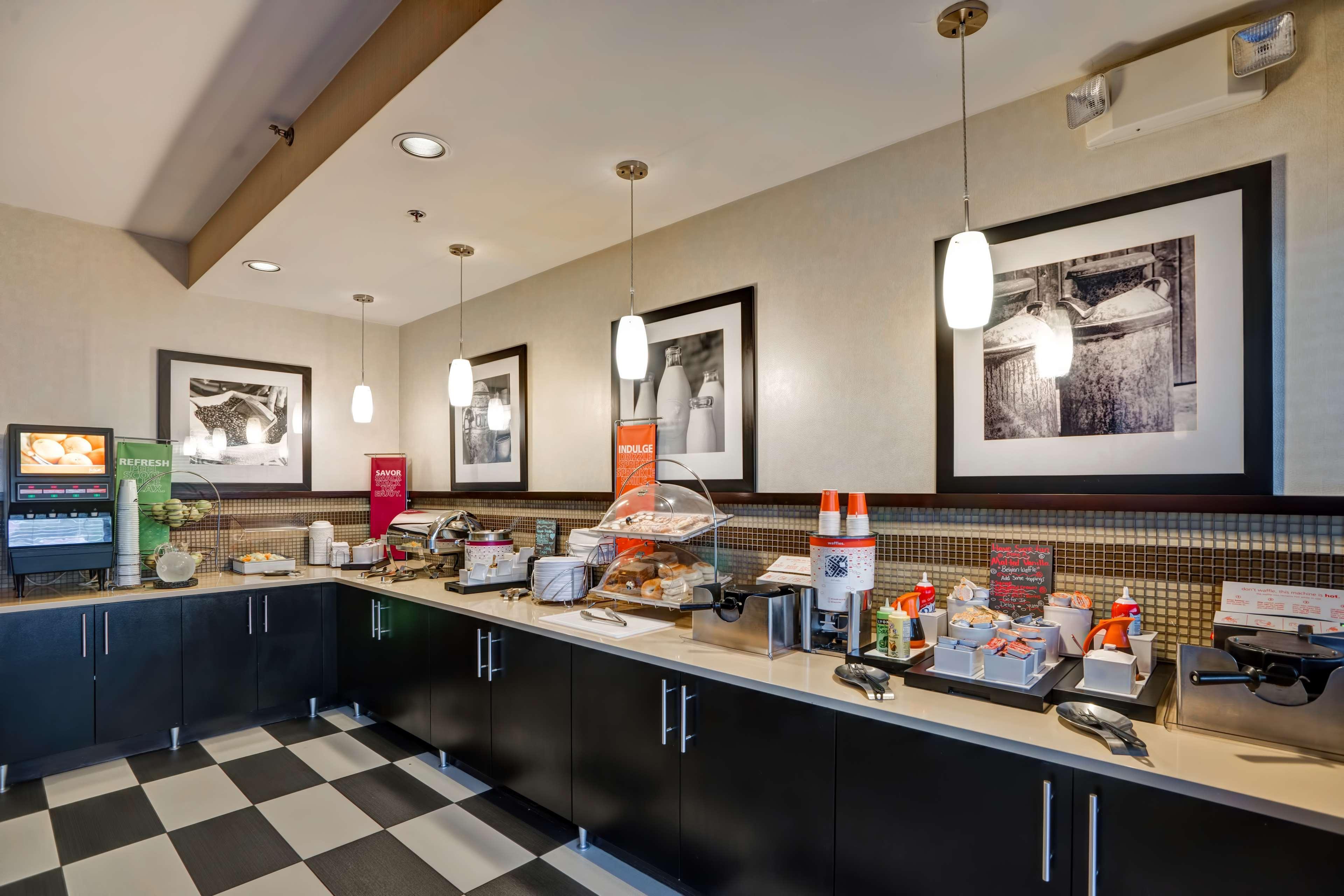 Hampton Inn Scranton At Montage Mountain Экстерьер фото